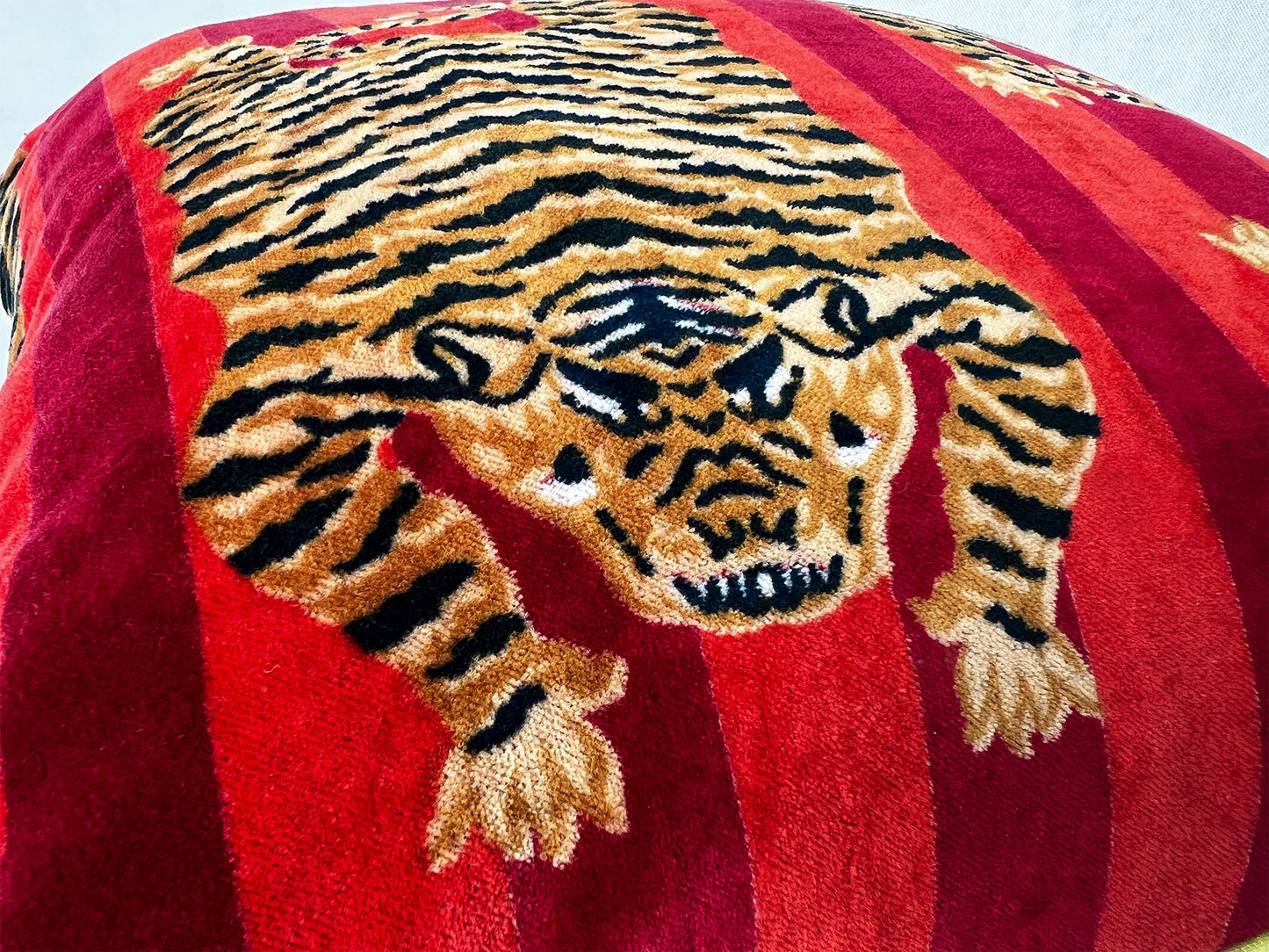 Sierkussen Little Drahla Yellow 40x40