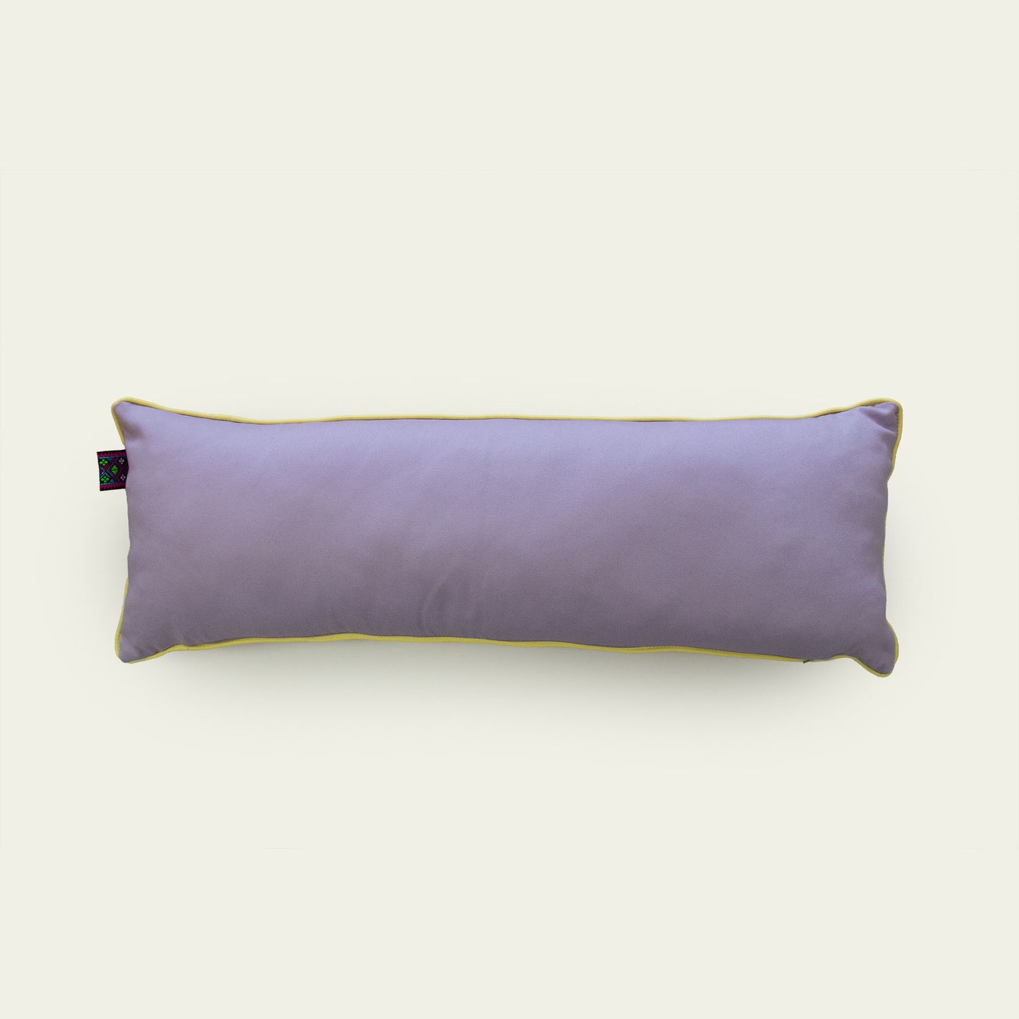 Sierkussen Little Purple Patch 60x33