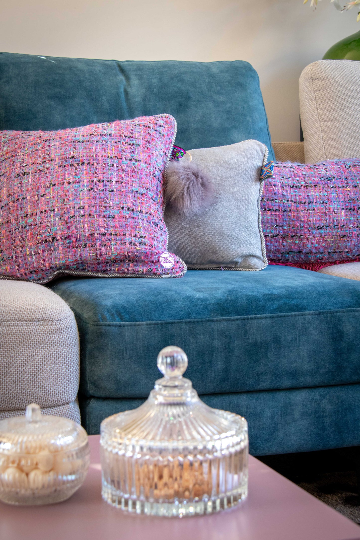 Luxe sierkussen Purple Dream 70x30