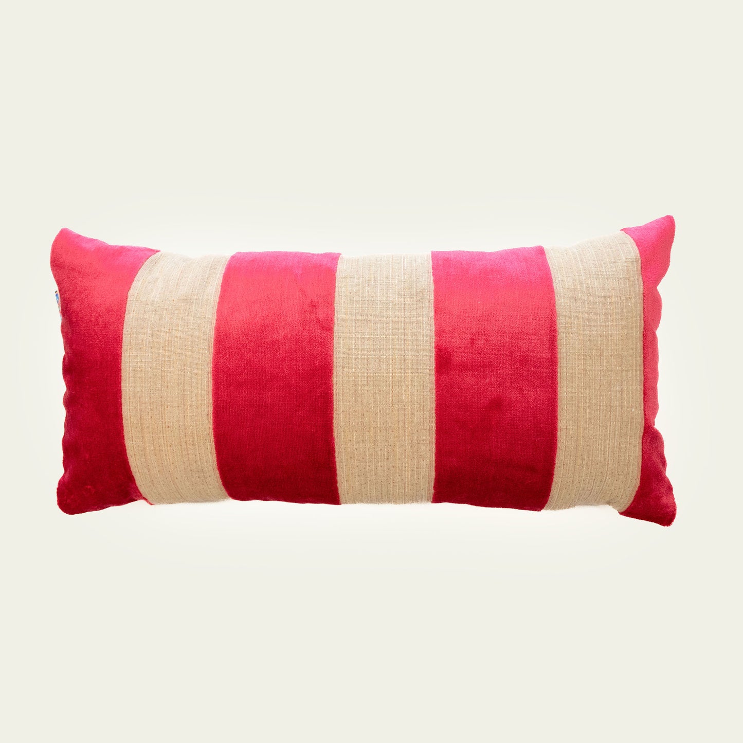 Sierkussen Pink only 60x30
