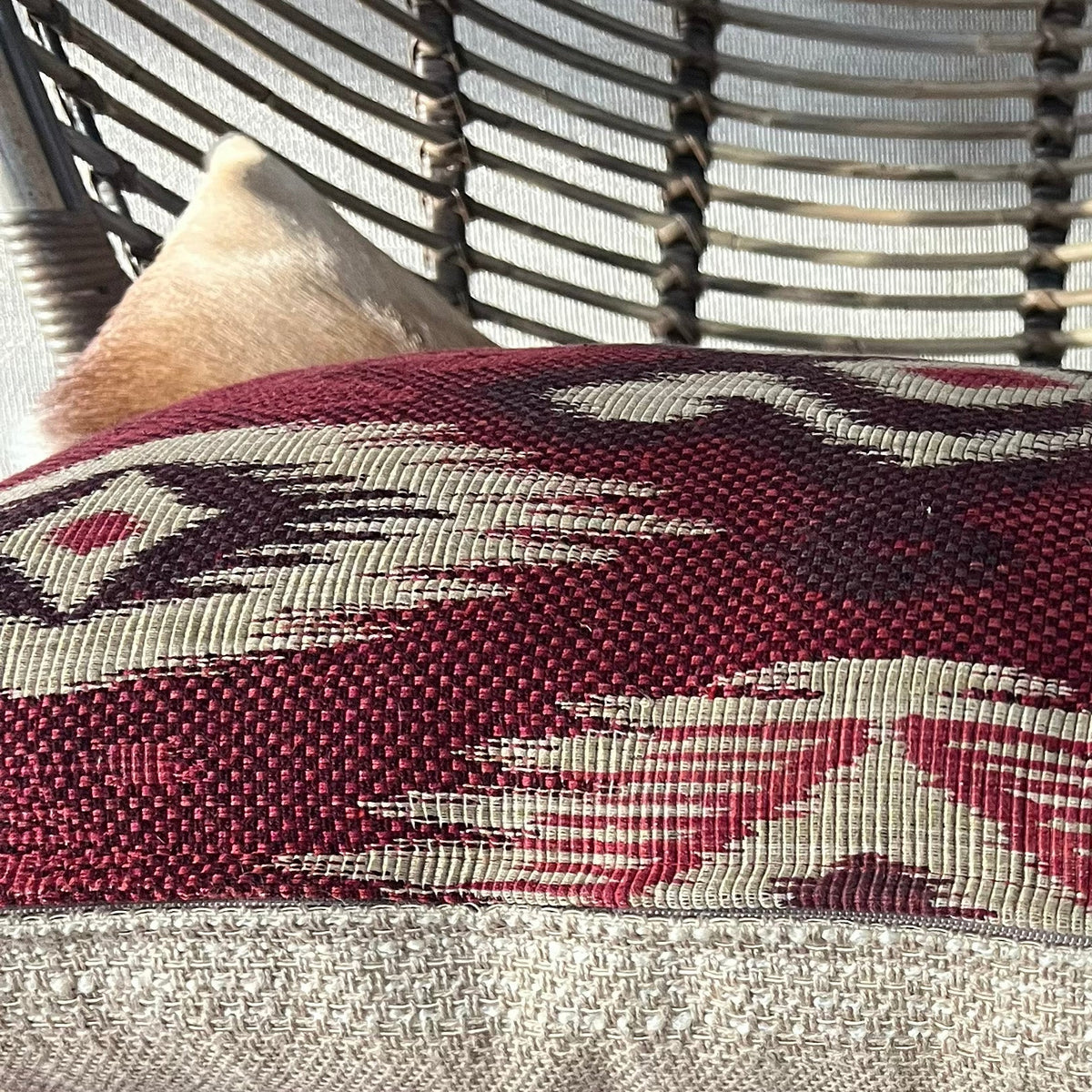 Aztec-maroon-detail3