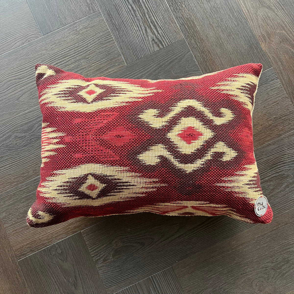 Aztec Maroon 50x30 front