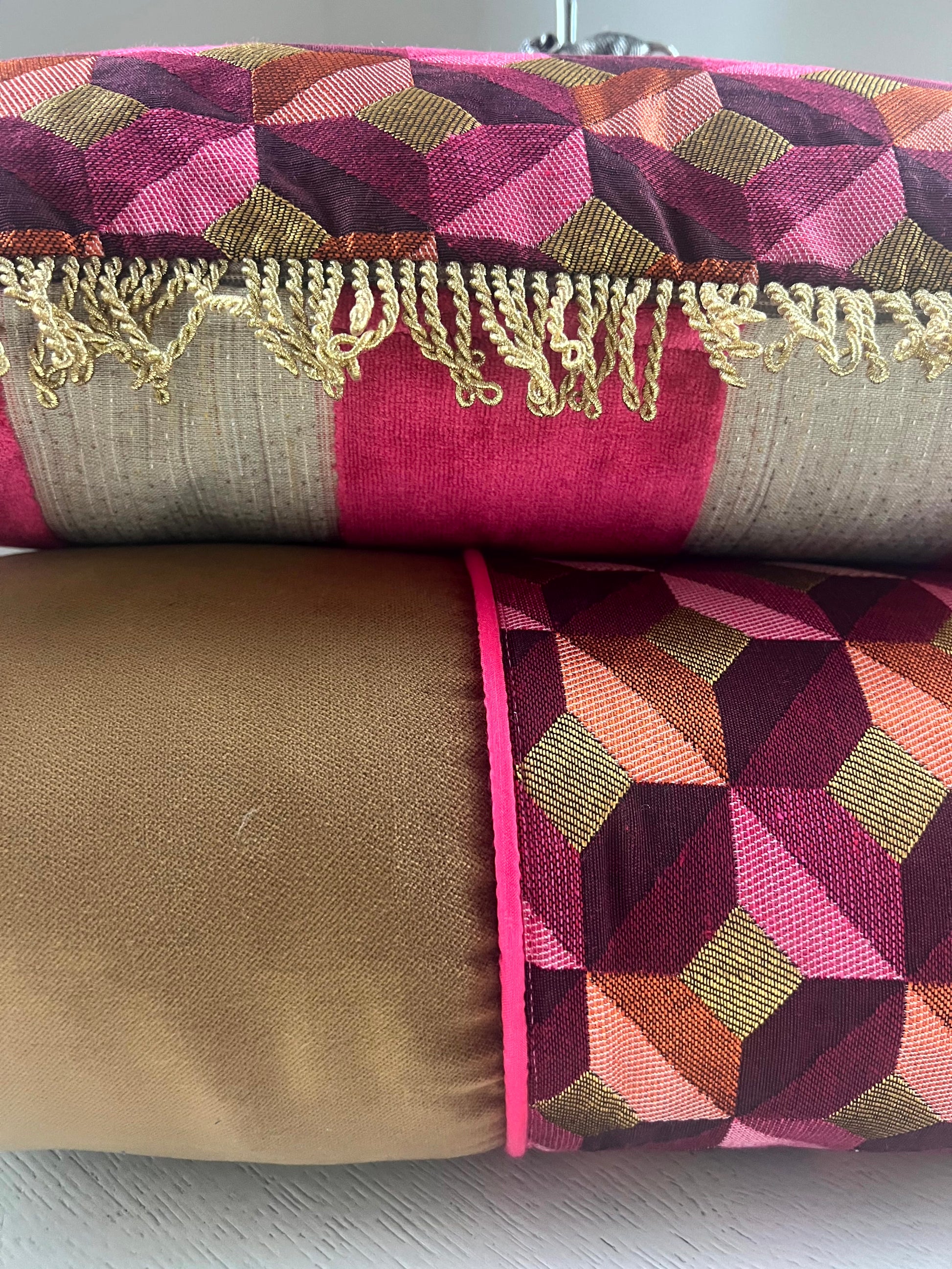Paola camel detail 2