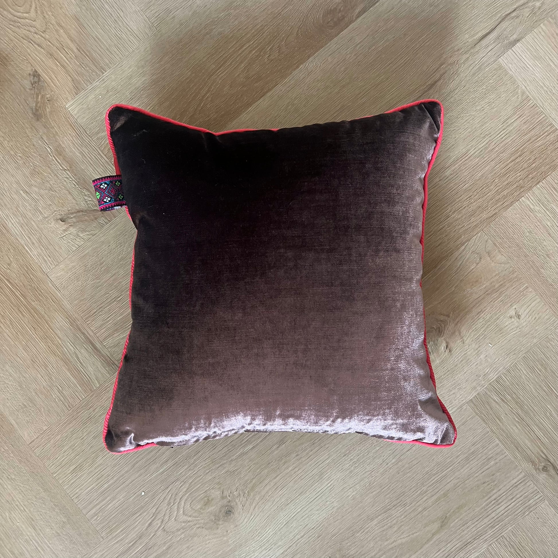 Sierkussen Royal Purple 40x40