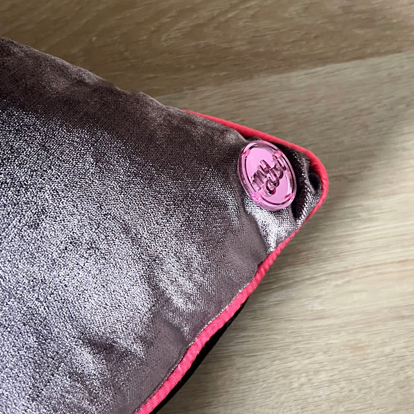 Sierkussen Royal velvet paars 40x40
