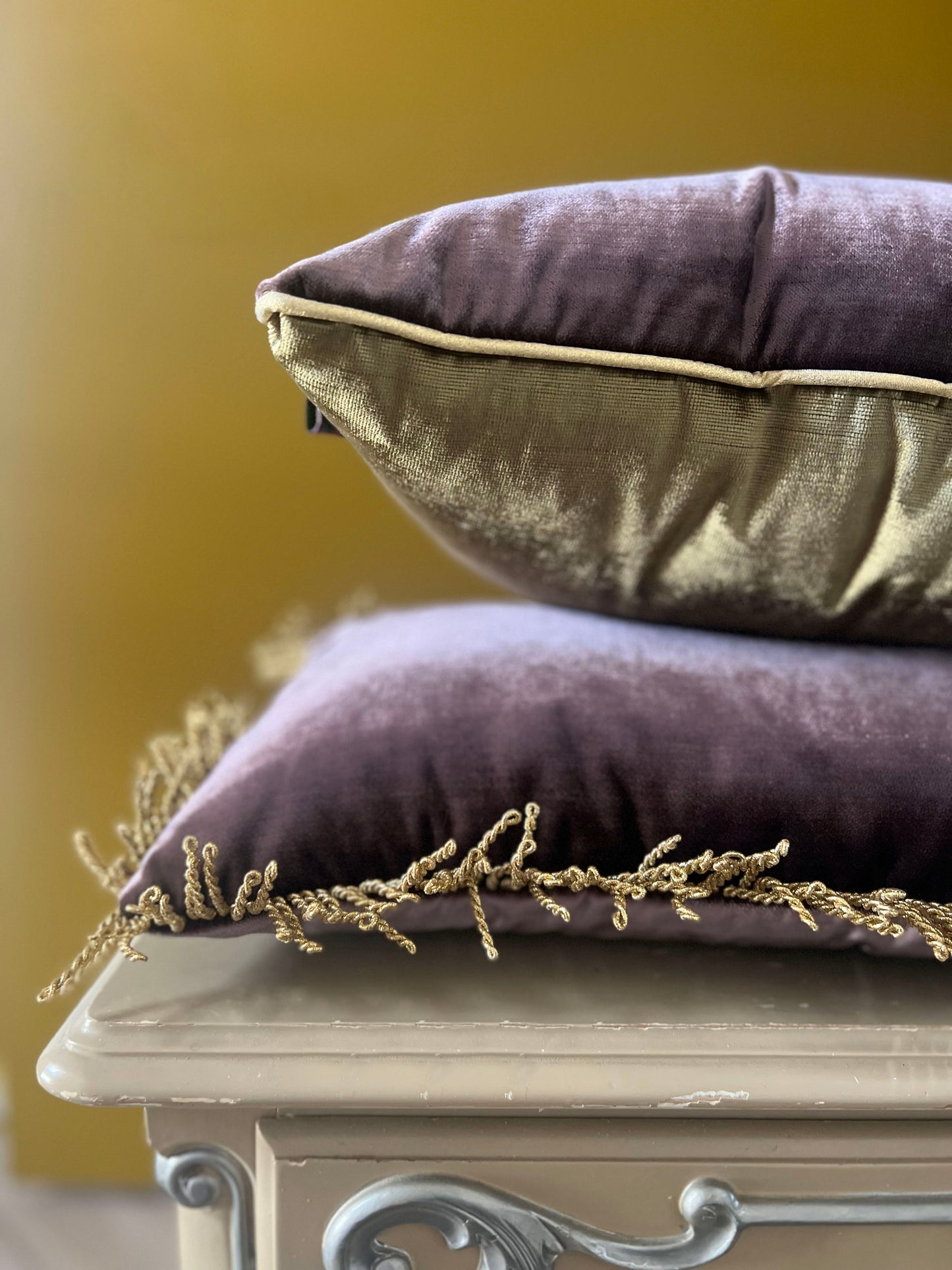 Sierkussen Royal velvet paars 50x30