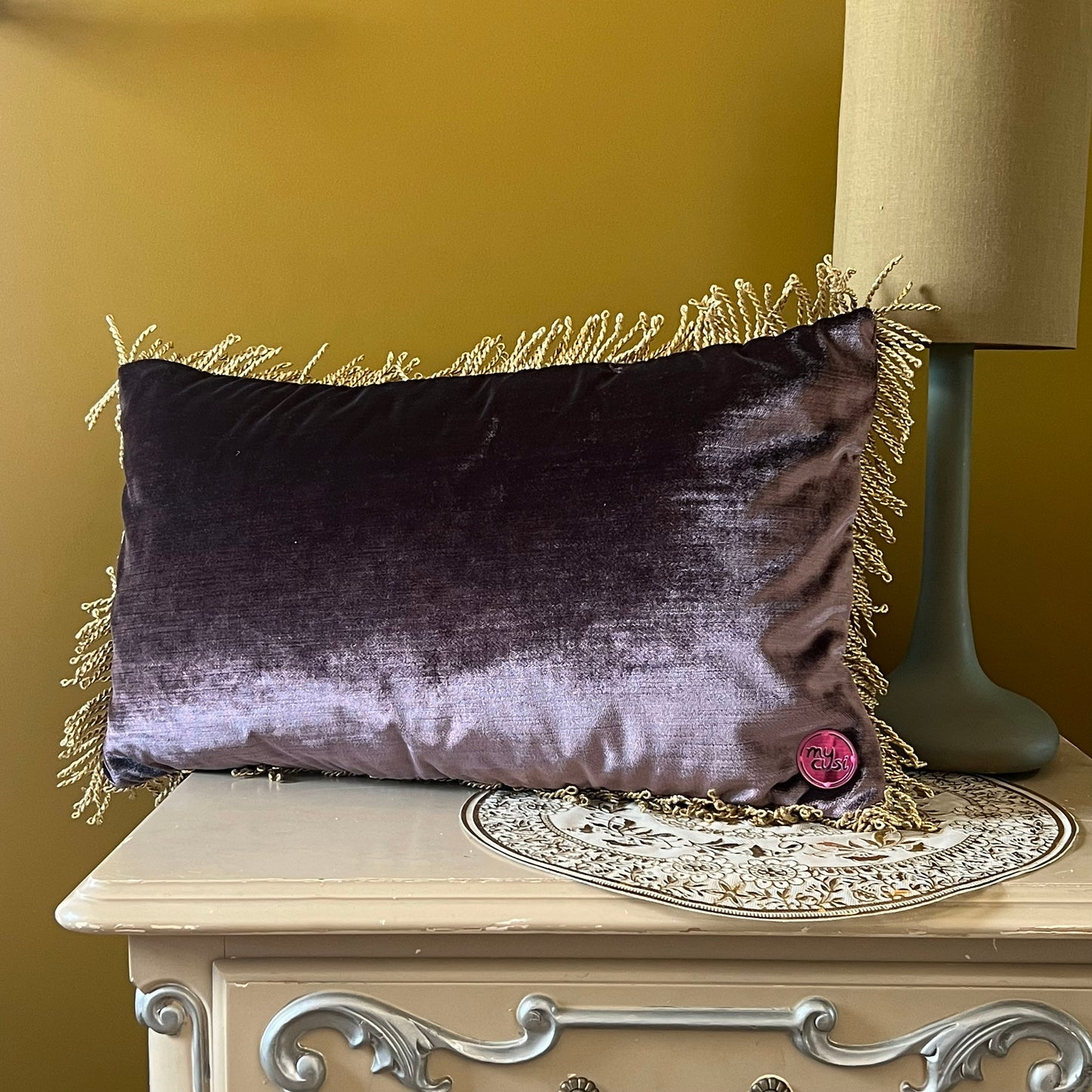 Sierkussen Royal velvet paars 50x30